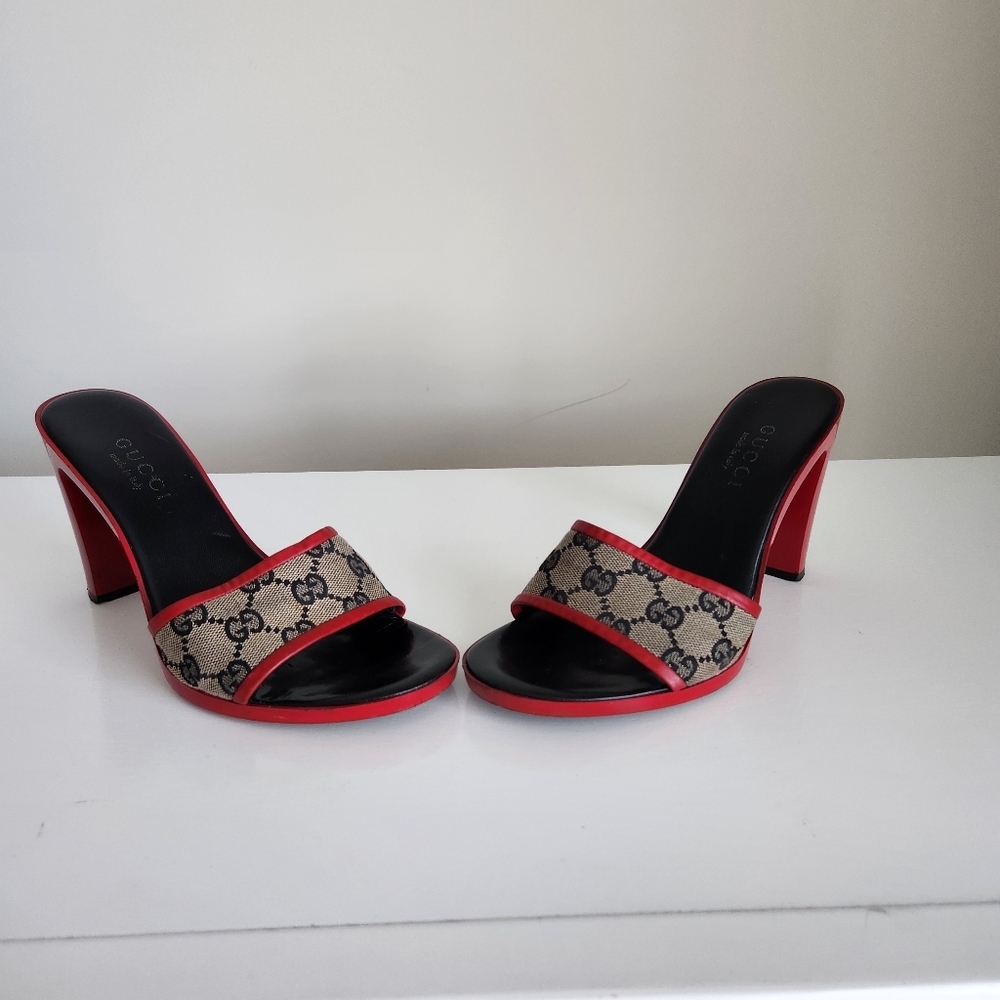 Gucci Vintage GG Monogram Red Heels